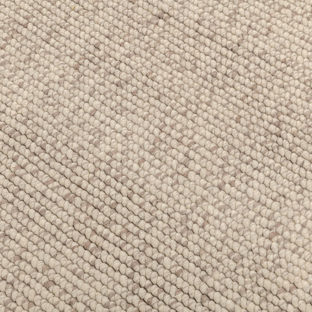 30091290
