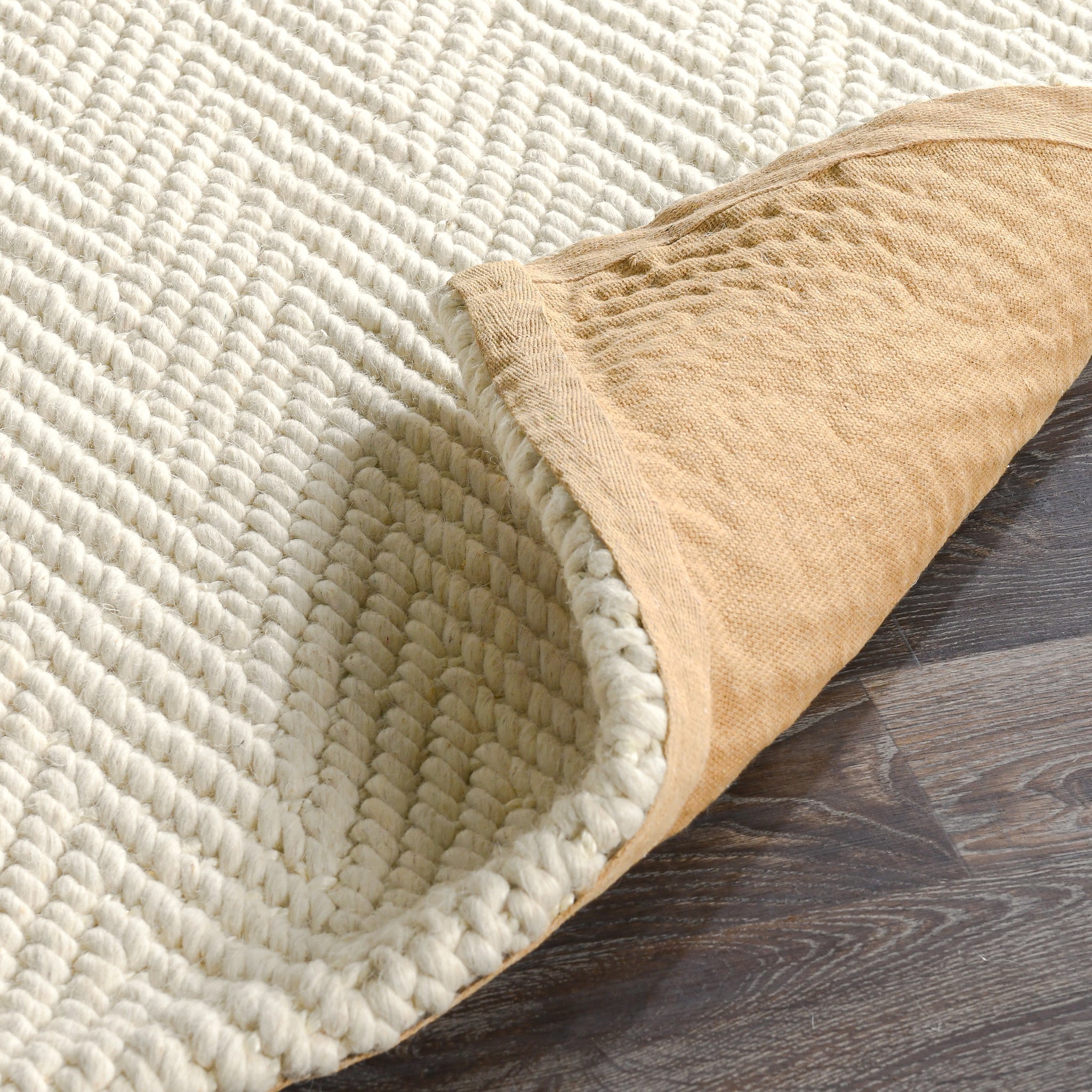 30091915