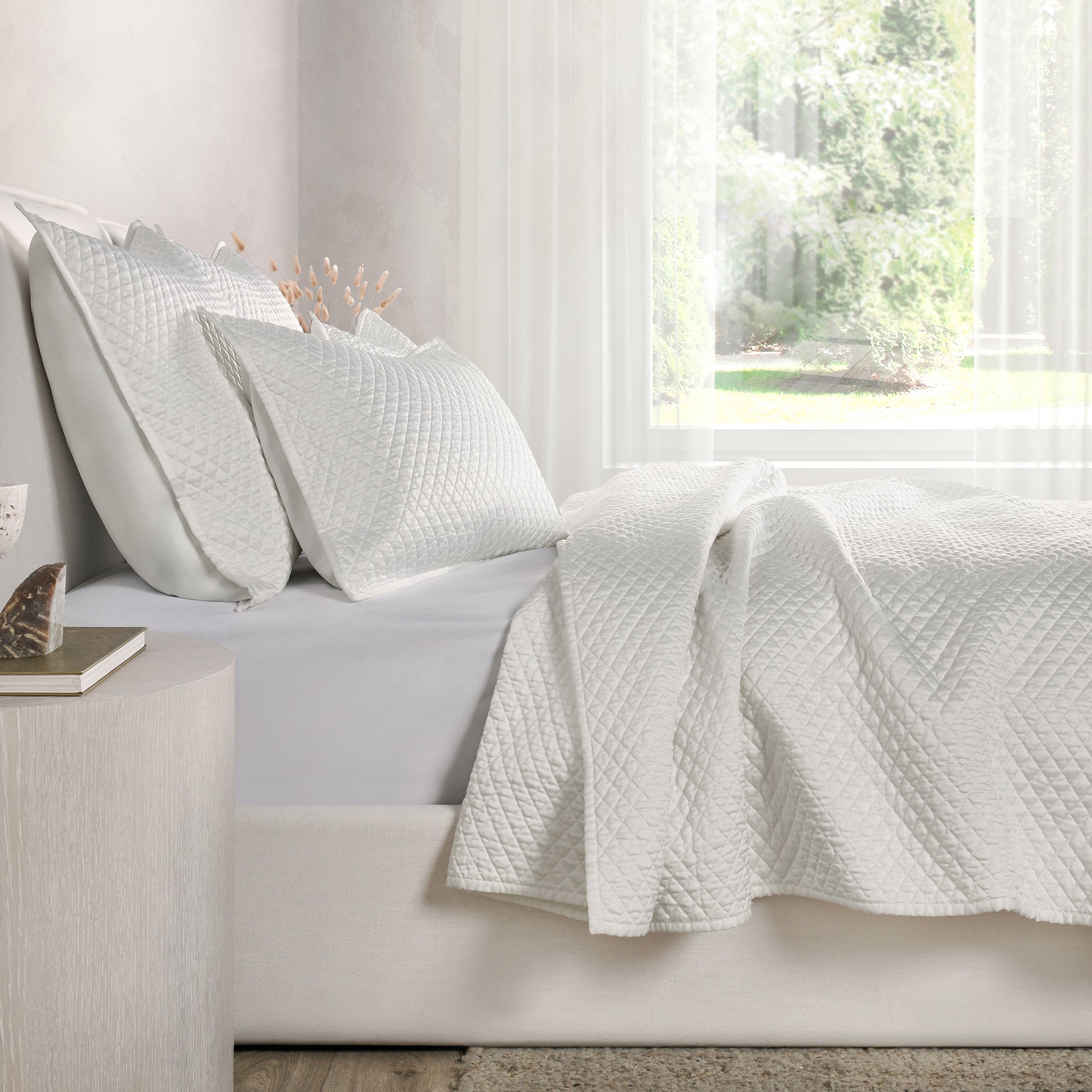 V032529