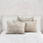 V160022